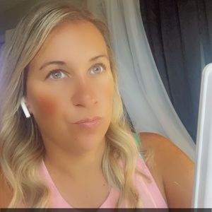 Meet your Posher, Lyndsey